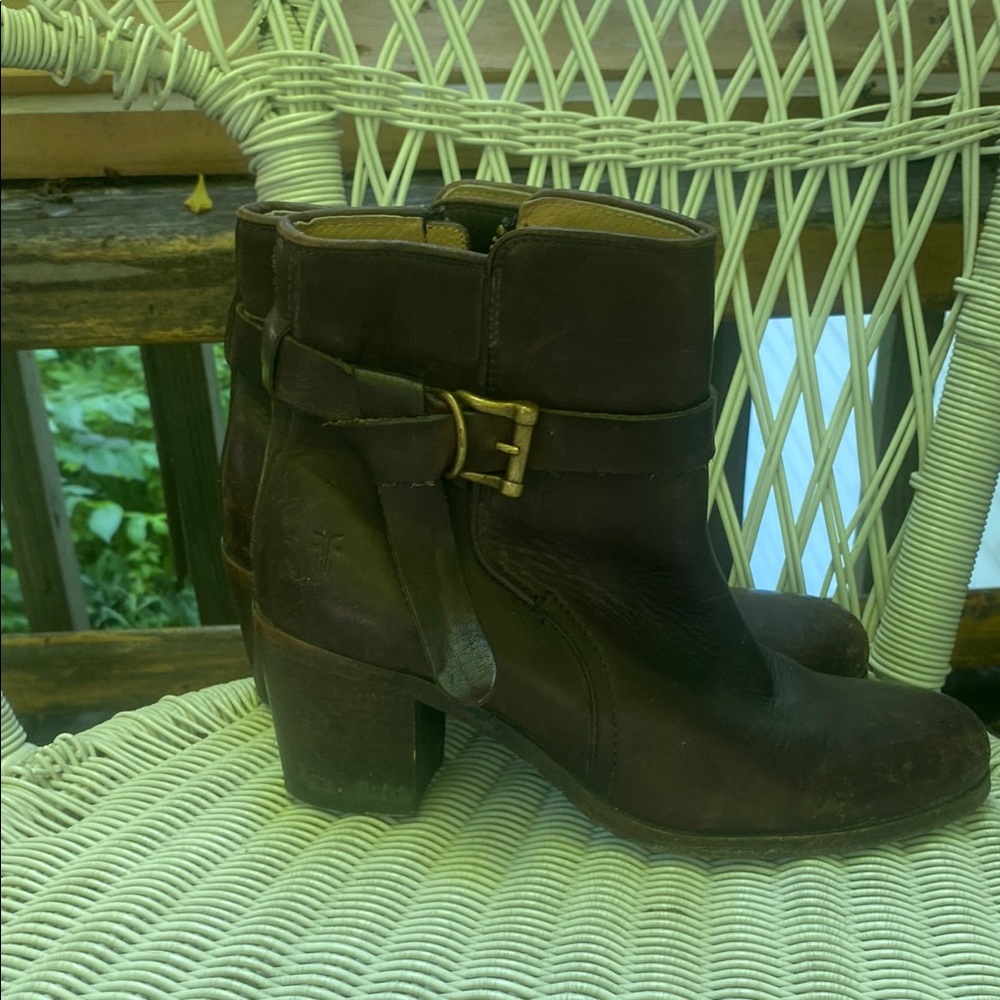 Frye Brown Ankle Booties with Timeless Elegance
